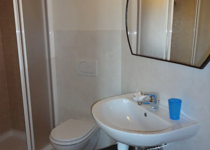 Romantica ゲストハウス 3*